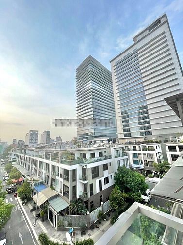 Cho thuê nhà khu villa Hà Đô Centrosa 118 3-2 Q10. DT: 5,5x16 3L ST.