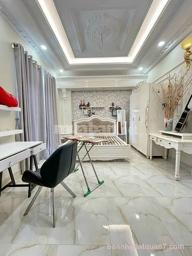 Bán biệt thự góc 2 lầu HXH, Đường Lê Thị Chợ, phường Phú Thuận, Quận 7