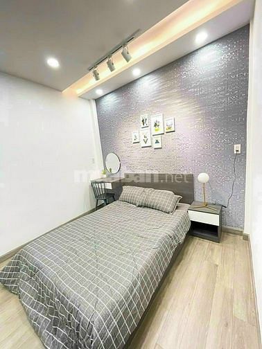 Cần gấp người giúp việc lâu dài 61305125 Cần gấp người giúp việc lâu dài
