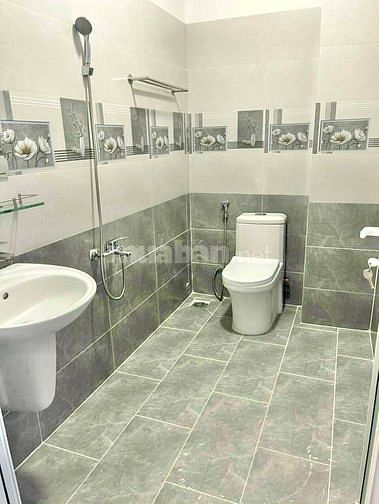 Chính chủ cho thuê nhà YY Hồng Lĩnh Q10 (DTSD 370m2 - cư xá Bắc Hải)