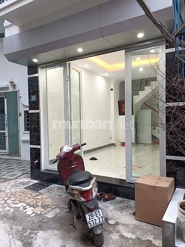 Ngõ+29+Nam+Đồng+với+kiến+trúc+nhà+ống+đặc+trưng