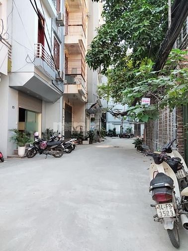 Bán nhà mới tinh Phan Kế Bính, độc lập 1 căn, lô góc 3 mặt thoáng