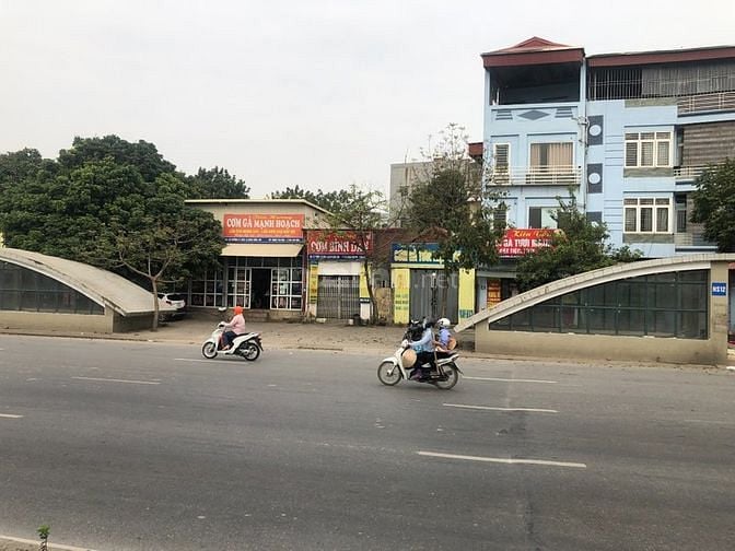 Bán đất 22 phố Lý Sơn (mặt đường QL5)-145m2-mặt tiền 11m-lô 3 mặt