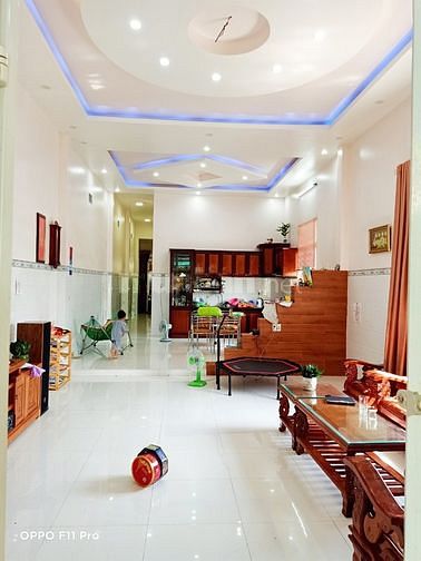 Cần bán gấp nhà mặt tiền kênh nổi 87C