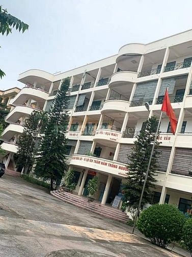 Trường học sổ đỏ lâu dài ( Chuyển nhượng cổ phần)
