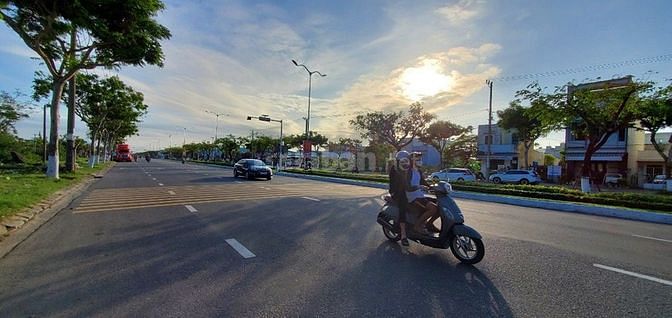 Bán 120m2 Đất Mặt Tiền Đường Trần Đại Nghĩa Q. Ngũ Hành Sơn