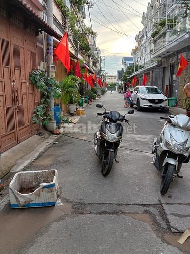 Bán gấp nhà trước ngày 10/5/2022 để định cư nước ngoài