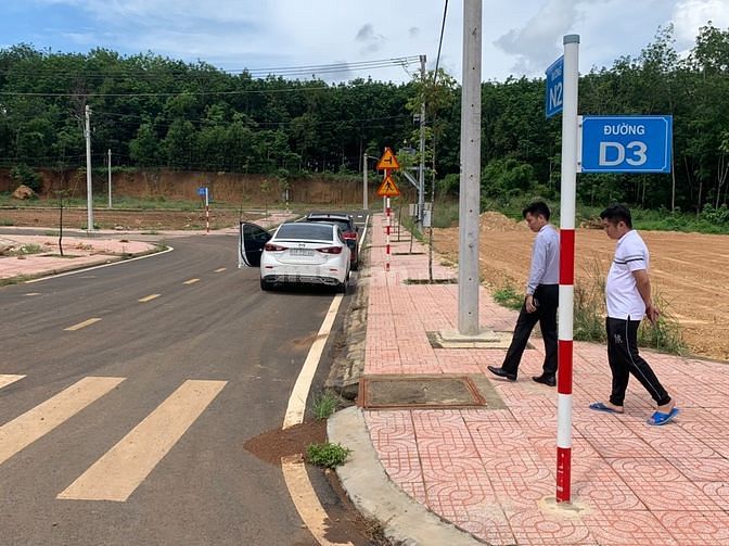 Đất thổ cư shr mặt tiền QL14 Đồng Xoài