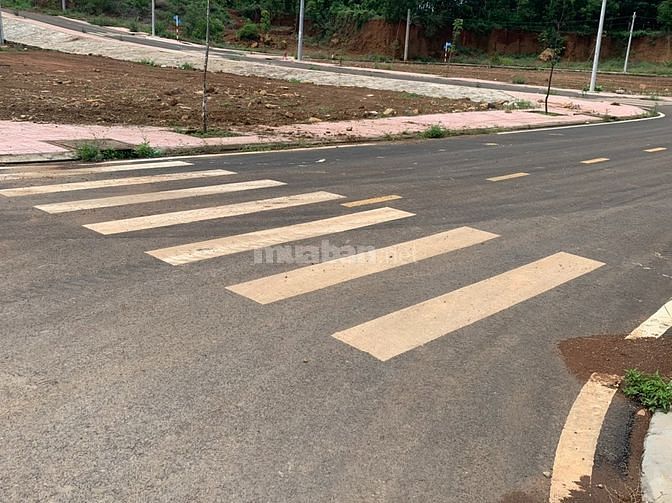 Đất thổ cư shr mặt tiền QL14 Đồng Xoài