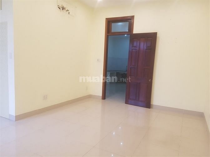 Cho thuê nhà mặt tiền 1 trệt 2 lầu sạch đẹp đường 30-4 tp vũng tàu