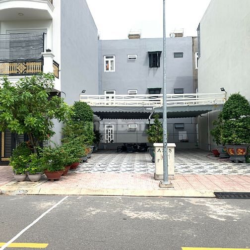 Bán đất cạnh Chung Cư Bcon Plaza P.Đông Hòa