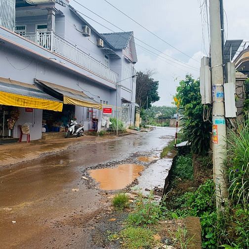 Cần bán 800m2 100m,thổ cư giá 560tr