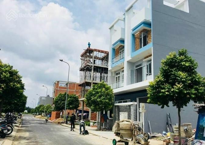 Cần Sang Nhanh Lô Đất Sổ Hồng 8x20M - Liền Kề Bệnh Viện Chợ Rẫy 2