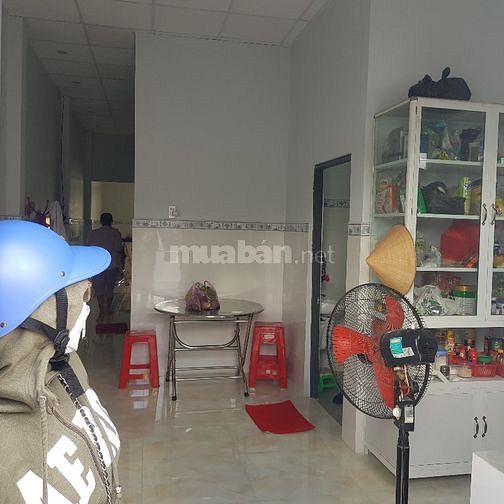 Bán nhà mới xây đối diện cty VLH, dt 110m2, giá 1.5 tỷ