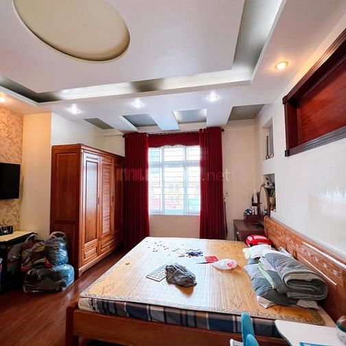 Bán nhà mặt phố Chùa Bộc Đống Đa 110m 5 tầng MT 4.2m  KD tấp nập 