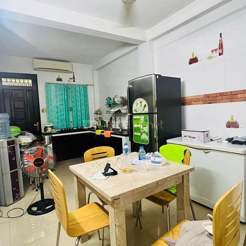 Bán nhà 4m2 x 17m 3 tầng sát mặt tiền chỉ 3 tỷ 9