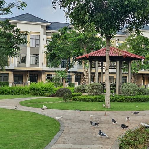 Bán 2 căn nhà phố verosa park mới 100% - sổ hồng - giá tốt