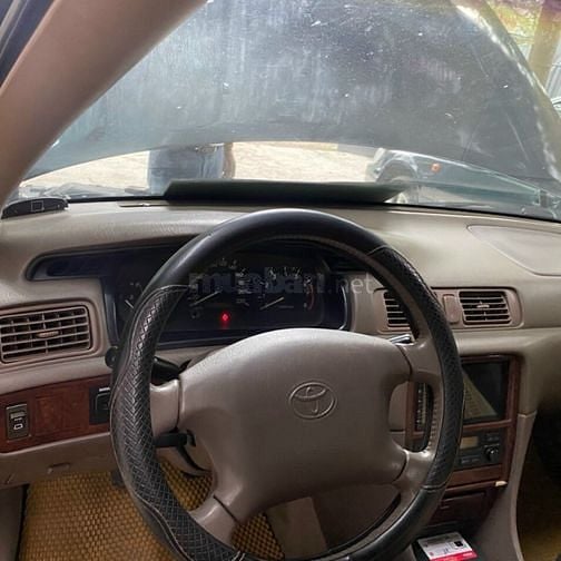 Gia đình cần bán xe ô tô Toyota camry