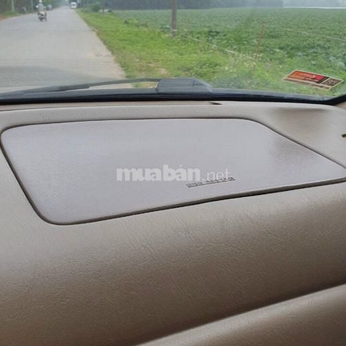 Gia đình cần bán xe ô tô Toyota camry