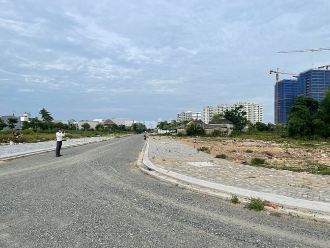 Bán 4 lô đất mặt tiền đường Nguyễn Quý Anh, Đà Nẵng, giá 3ty3/lô