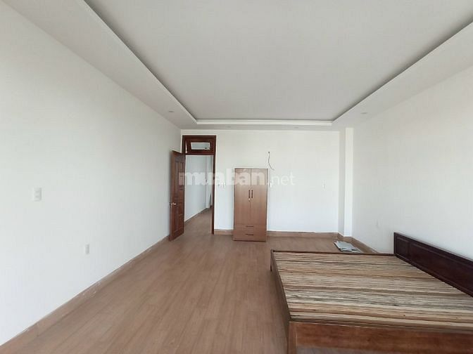Cho thuê nhà 3 tầng mặt tiền đường Đoàn Khuê