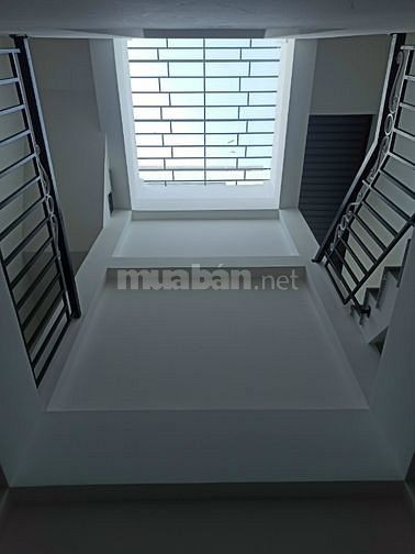 Cho thuê nhà 3 tầng mặt tiền đường Đoàn Khuê