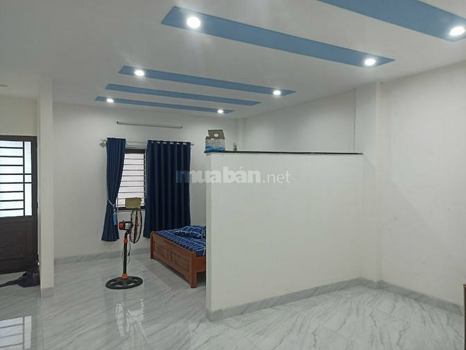 Cho thuê nhà 3 tầng mặt tiền đường Đoàn Khuê