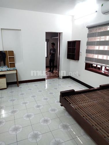 CHO THUÊ CĂN HỘ TẦNG 2 VĨNH PHÚC, BA ĐÌNH CÓ ĐH,NL