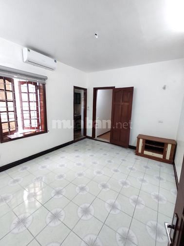 CHO THUÊ CĂN HỘ TẦNG 2 VĨNH PHÚC, BA ĐÌNH CÓ ĐH,NL