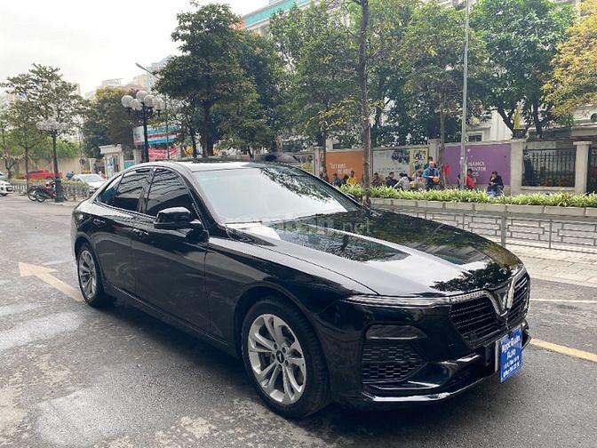 VinFast Lux A 2.0 Turbo ,Sản xuất 2021,bản Base tiêu chuẩn,mầu đen ,