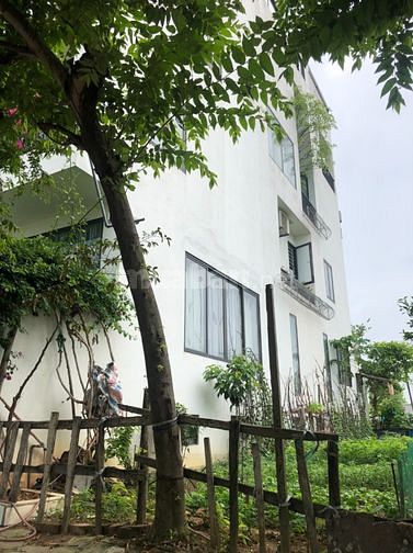 Bán gấp LK Thanh Hà 100m2, đường 17m, gần hồ, chung cư, trường học