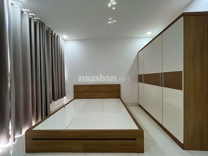 Chính chủ bán gấp căn nhà 1trệt4 lầu 54m2 ngã tư Võ Văn Kiệt giá 5tỷ2.
