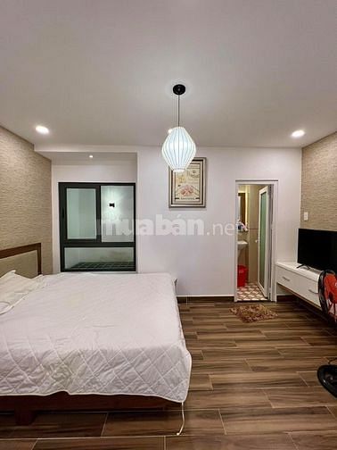 Chính chủ bán gấp căn nhà 1trệt4 lầu 54m2 ngã tư Võ Văn Kiệt giá 5tỷ2.