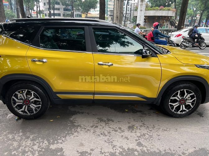 Bán xe Kia Seltos 1.4AT Turbo Prenium Sản xuất 2021, màu vàng