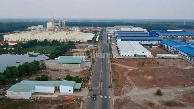 Còn 3 lô đất vip nằm ngay Mặt Tiền DT741, full thổ cư, sổ sẵn 
