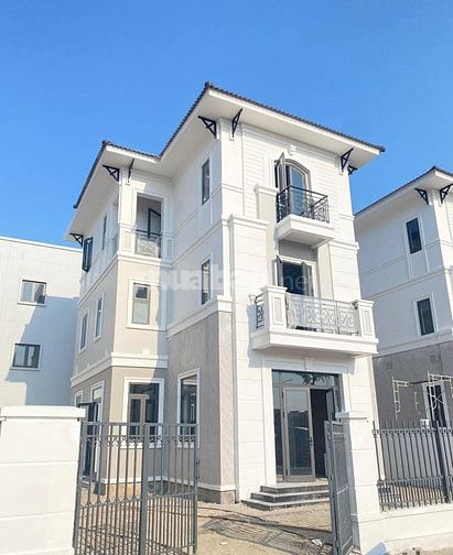 Cần bán 2 căn biệt thự đơn lập siêu VIP giá tốt nhất dự án Centa City