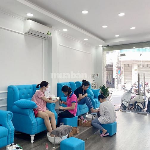 Chính Chủ Sang Tiệm Nail Quận 4 Cực Đẹp Và sang trọng Ngay Quận 4