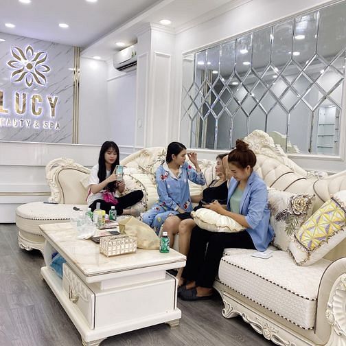 Chính Chủ Sang Tiệm Nail Quận 4 Cực Đẹp Và sang trọng Ngay Quận 4
