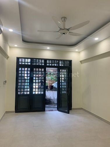 Bán nhà 2 mặt hẻm trước và hẻm sau Trần Bình Trọng, Phường 2, Quận 5