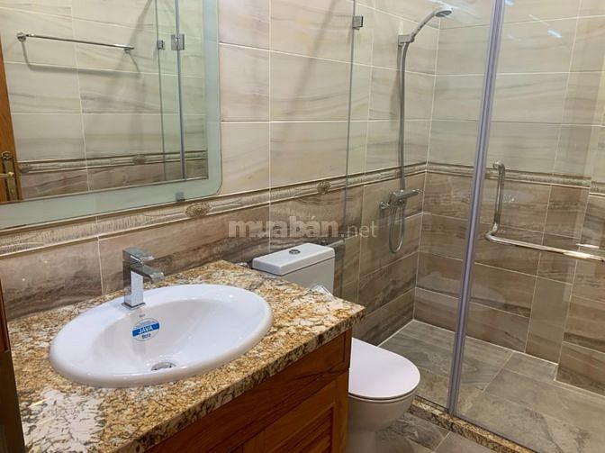 Bán nhà 2 mặt hẻm trước và hẻm sau Trần Bình Trọng, Phường 2, Quận 5