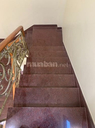 Bán nhà 2 mặt hẻm trước và hẻm sau Trần Bình Trọng, Phường 2, Quận 5
