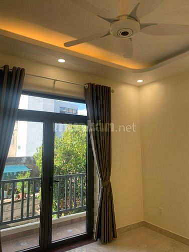 Bán nhà 2 mặt hẻm trước và hẻm sau Trần Bình Trọng, Phường 2, Quận 5