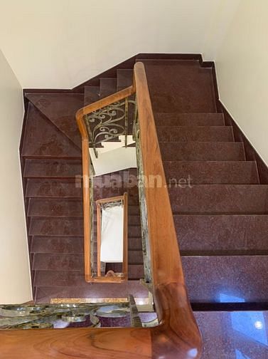 Bán nhà 2 mặt hẻm trước và hẻm sau Trần Bình Trọng, Phường 2, Quận 5