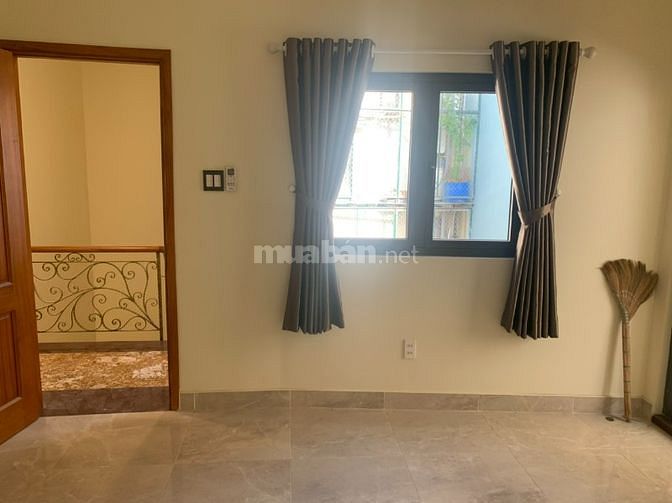 Bán nhà 2 mặt hẻm trước và hẻm sau Trần Bình Trọng, Phường 2, Quận 5