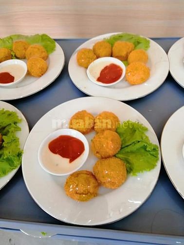 Đầu bếp chuyên alacater, cơm vp, hải sản, tiệc, nhậu sân vườn