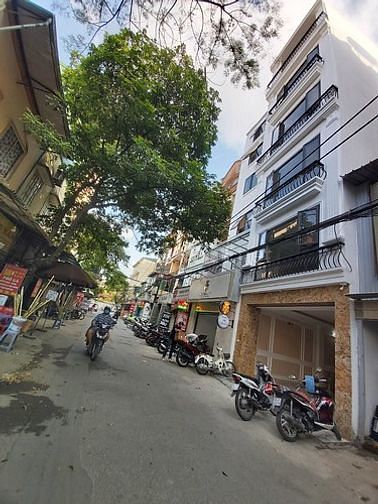 BÁN NHÀ MẶT NGÕ RỘNG - XE BA GÁC TRÁNH XE MÁY