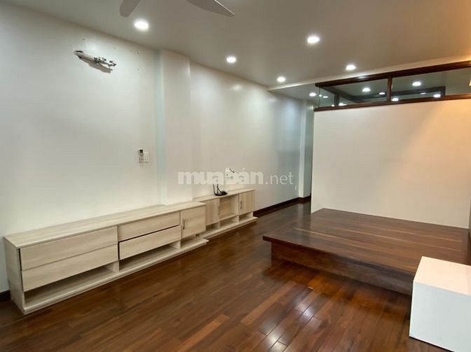 Bán nhà MT 139D Hoàng Văn Thụ, 8 tầng, CN 57m2 Giá 22 tỷ XEM NHÀ 24/24