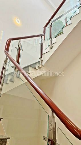 CẦN BÁN NHÀ,3 TẦNG,56M2,HUỲNH TẤN PHÁT,P.BÌNH THUẬN,Q.7,GIÁ 4.1 TỶ.