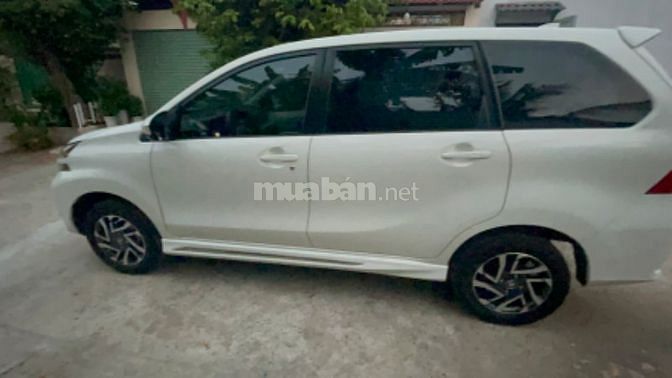Cần thuê xe ô tô 4 chỗ 7 chờ đời mới 2018-2019-2020 không tài dài hạn