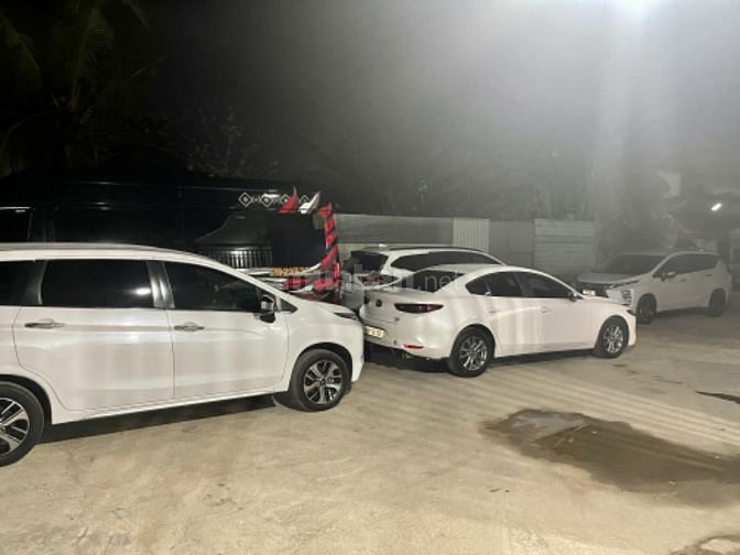 Cần thuê xe ô tô 4 chỗ 7 chờ đời mới 2018-2019-2020 không tài dài hạn